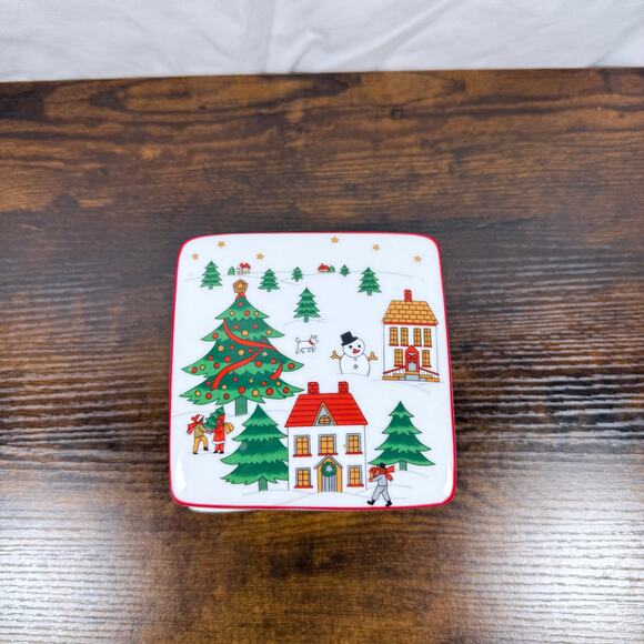VTG Action Industries Christmas Ceramic Trinket Box – Holiday Scene w/ Lid - Picture 2 of 10